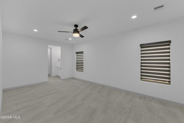 858 Harpendem Drive, Horizon City, TX 79928