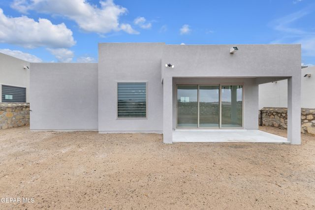 858 Harpendem Drive, Horizon City, TX 79928