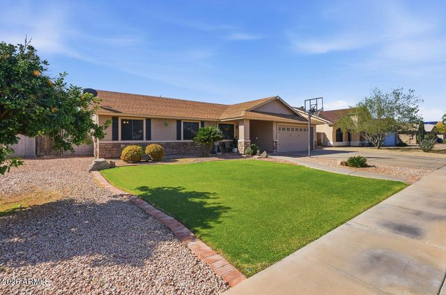 3065 E Leonora Street, Mesa, AZ 85213