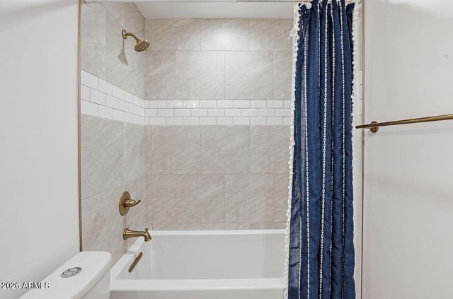 3065 E Leonora Street, Mesa, AZ 85213