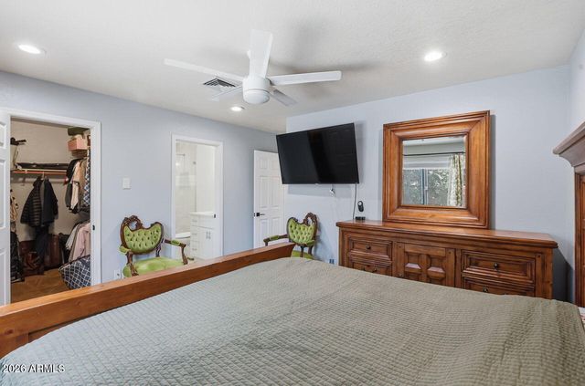 3065 E Leonora Street, Mesa, AZ 85213