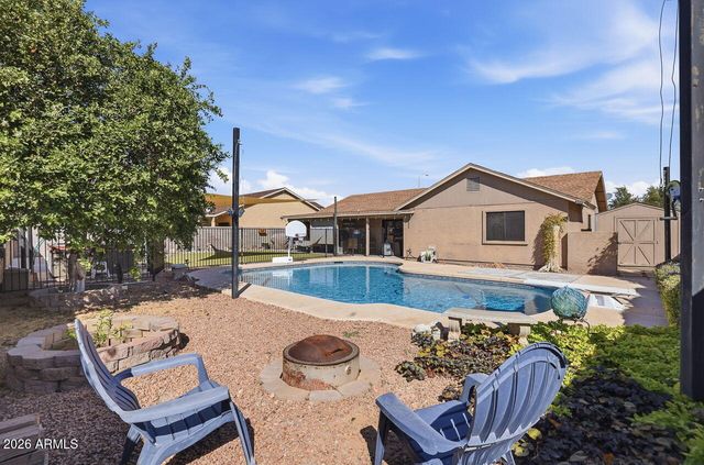 3065 E Leonora Street, Mesa, AZ 85213