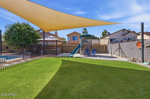 3065 E Leonora Street, Mesa, AZ 85213