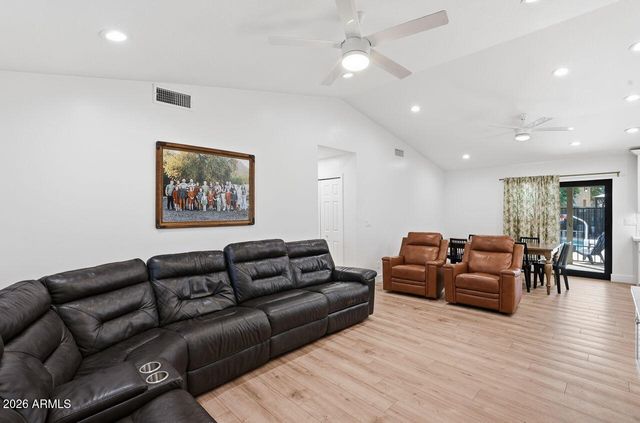 3065 E Leonora Street, Mesa, AZ 85213