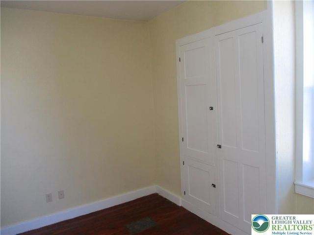 26 North Main Street, Nazareth Boro, PA 18064