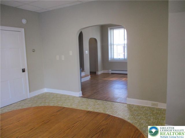 26 North Main Street, Nazareth Boro, PA 18064