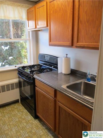 26 North Main Street, Nazareth Boro, PA 18064