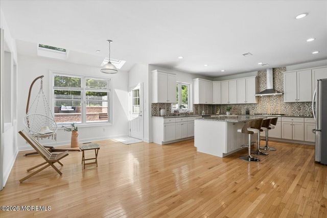 12 Monarch Path, Morganville, NJ 07751