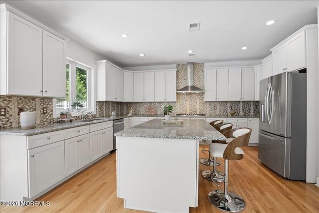 12 Monarch Path, Morganville, NJ 07751