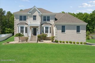 12 Monarch Path, Morganville, NJ 07751
