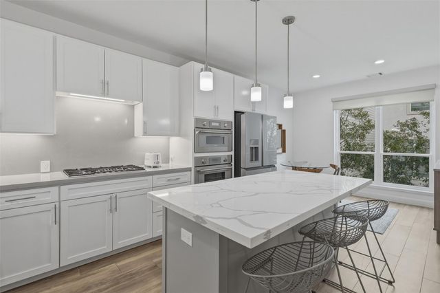 5515 Venice Street, Houston, TX 77007