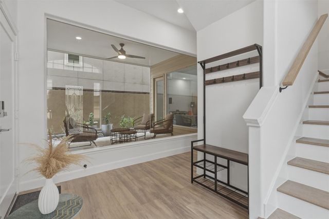 5515 Venice Street, Houston, TX 77007