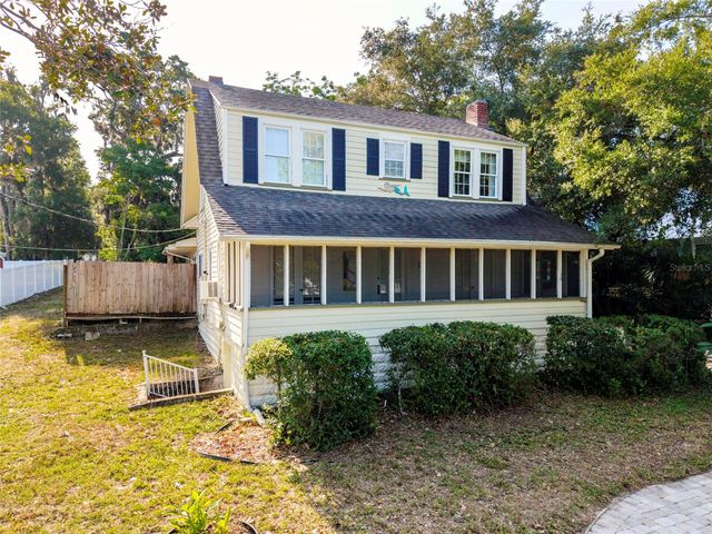 150 S CLAYTON STREET, Mount Dora, FL 32757