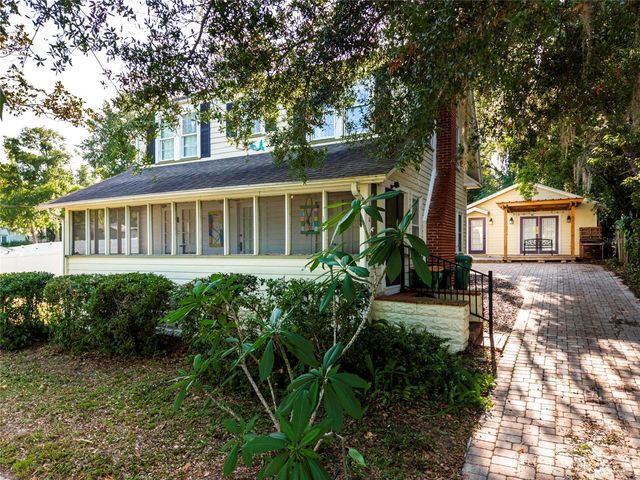 150 S CLAYTON STREET, Mount Dora, FL 32757