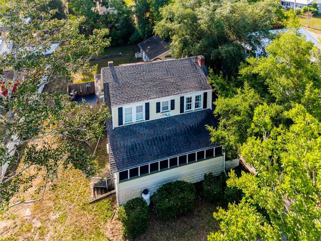150 S CLAYTON STREET, Mount Dora, FL 32757