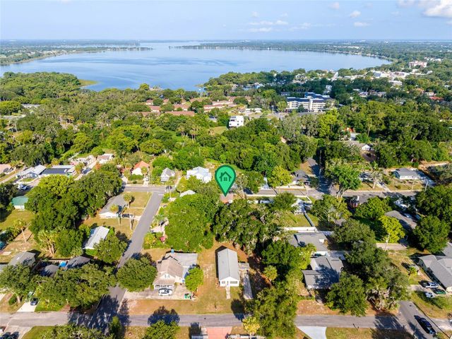 150 S CLAYTON STREET, Mount Dora, FL 32757