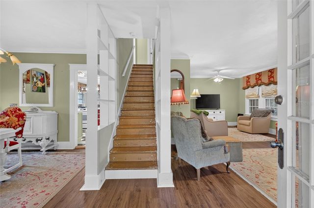 150 S CLAYTON STREET, Mount Dora, FL 32757