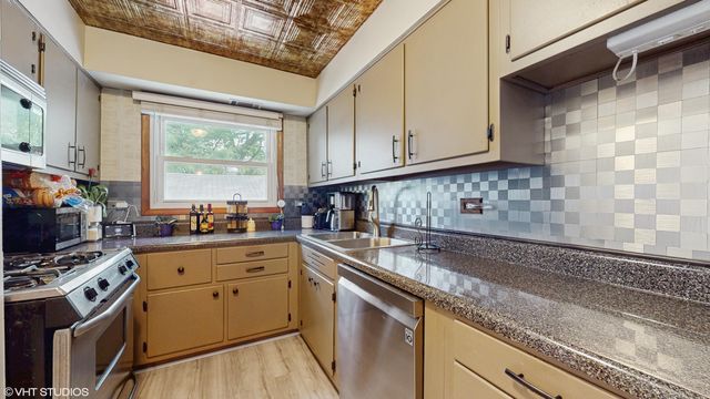 1012 Riverlane Drive, Lake Station, IN 46405