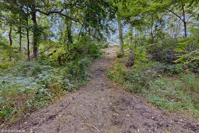 1012 Riverlane Drive, Lake Station, IN 46405