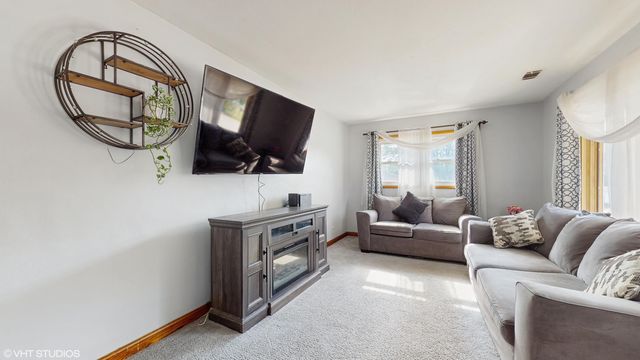 1012 Riverlane Drive, Lake Station, IN 46405