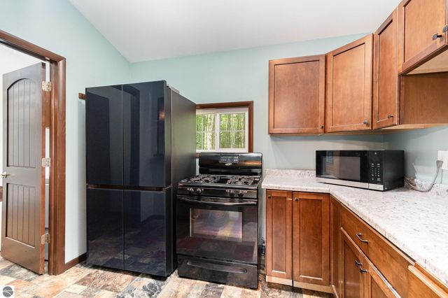 3551 E Cedar Lake Drive, Greenbush, MI 48738