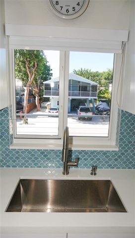 45 Gumbo Limbo Ave 2nd flr, Key Largo, FL 33037