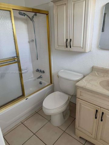609 NE 6 th court F, Boynton Beach, FL 33435