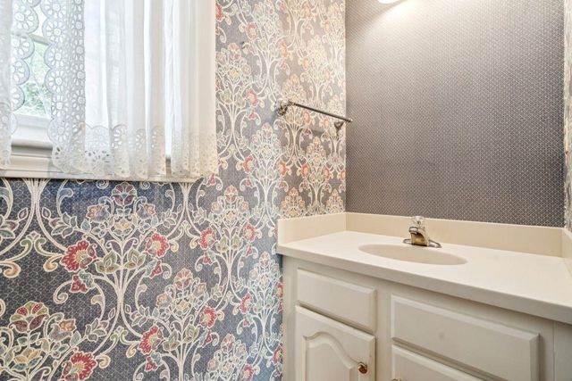 22 Atherton Lane, Amherst, NH 03031