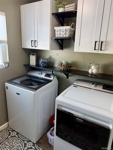 2854 Treymore Street, Lapeer, MI 48446