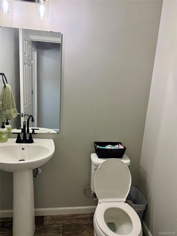 2854 Treymore Street, Lapeer, MI 48446