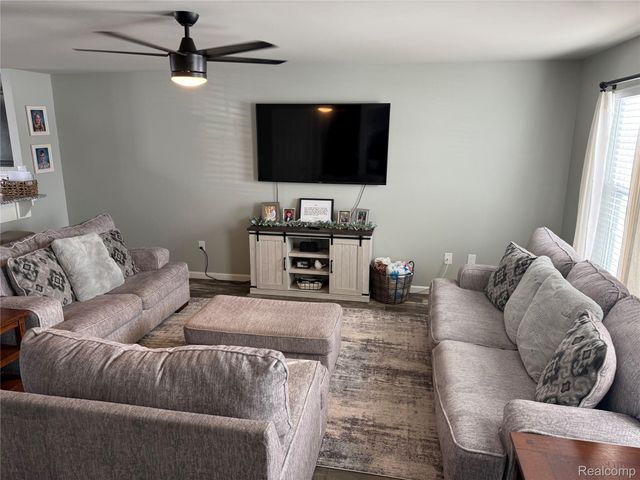 2854 Treymore Street, Lapeer, MI 48446