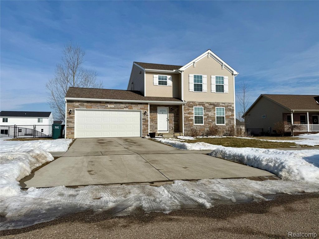 2854 Treymore Street, Lapeer, MI 48446