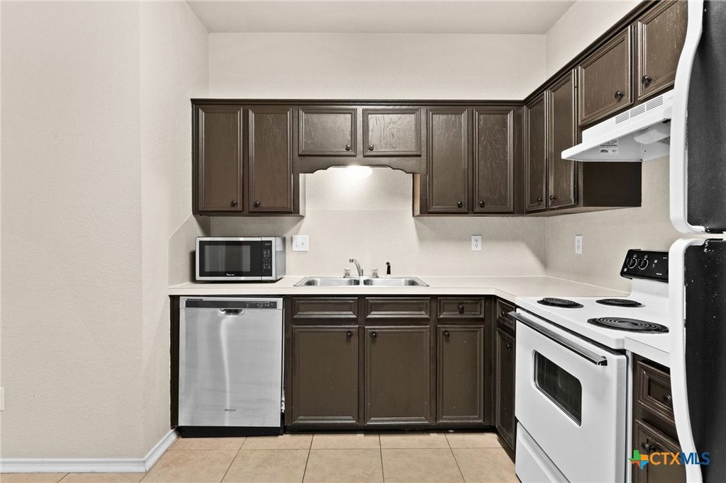 Image 10 of property listing at 3206 Toledo Drive, Killeen, TX 76542