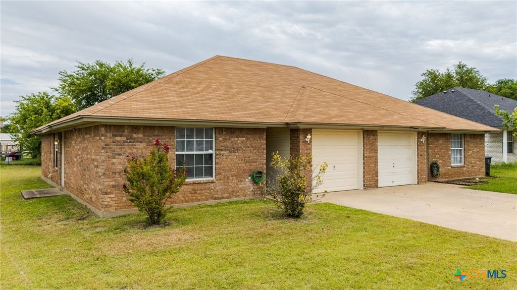 Image 3 of property listing at 3206 Toledo Drive, Killeen, TX 76542