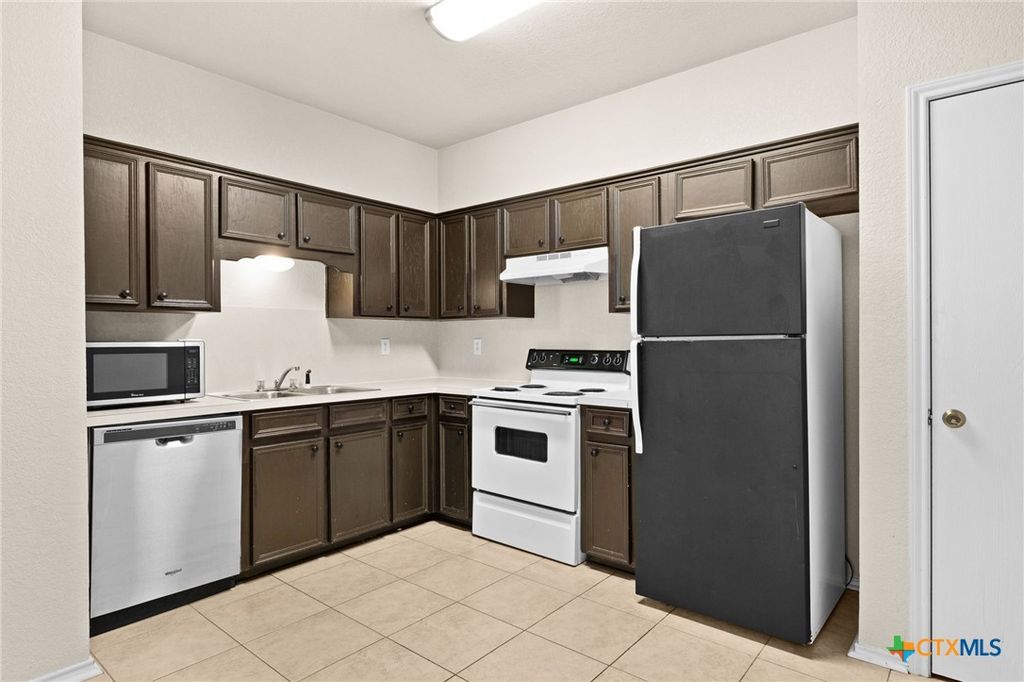 Image 8 of property listing at 3206 Toledo Drive, Killeen, TX 76542