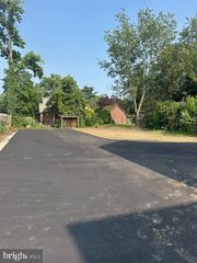 51 S MYRTLE ST #1, Vineland, NJ 08360