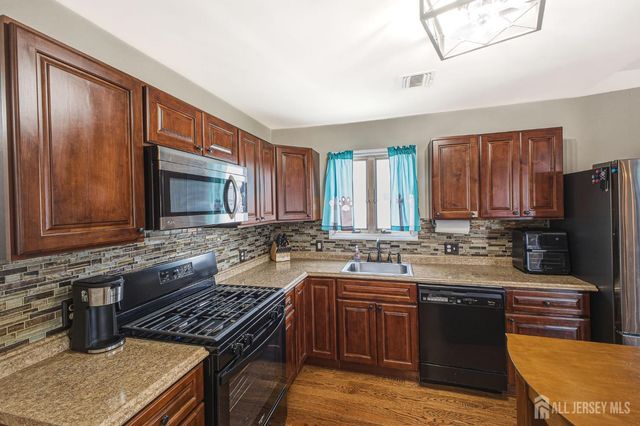 911 Harris Avenue, Union Beach, NJ 07735