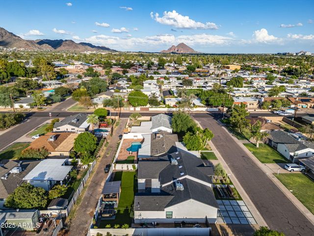 928 E Berridge Lane, Phoenix, AZ 85014