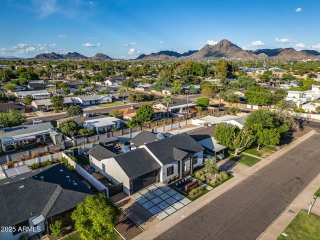 928 E Berridge Lane, Phoenix, AZ 85014