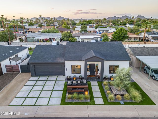 928 E Berridge Lane, Phoenix, AZ 85014