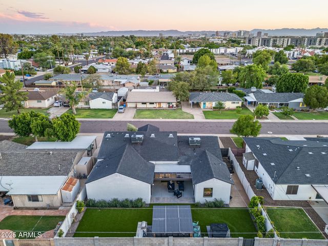 928 E Berridge Lane, Phoenix, AZ 85014