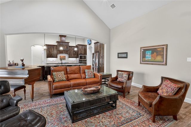 2004 Lexi Lane, Bryan, TX 77807