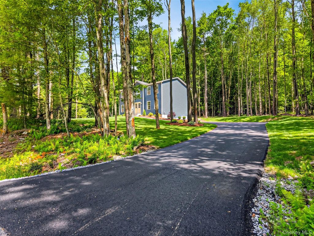 677 Marsh Road, Glen Wild, NY 12738