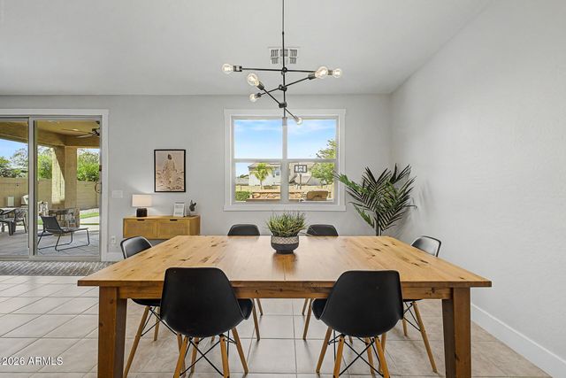 586 W CHAPAWEE Trail, Queen Creek, AZ 85140