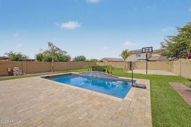 586 W CHAPAWEE Trail, Queen Creek, AZ 85140