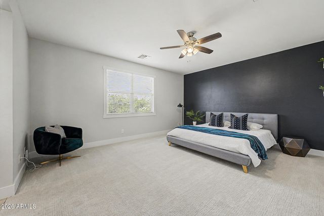 586 W CHAPAWEE Trail, Queen Creek, AZ 85140