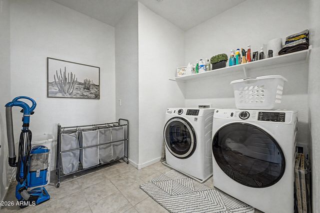 586 W CHAPAWEE Trail, Queen Creek, AZ 85140