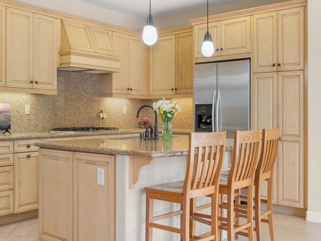 15549 New Park Ter, San Diego, CA 92127