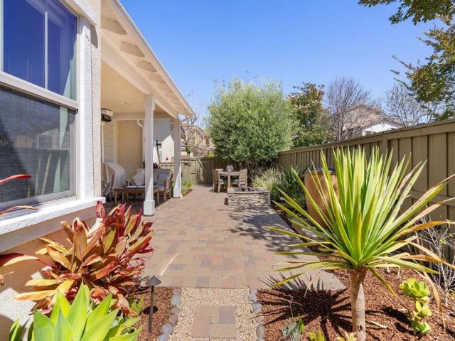15549 New Park Ter, San Diego, CA 92127