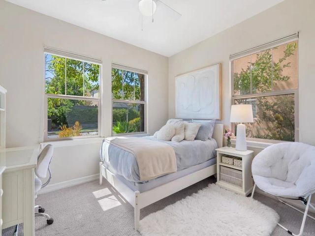 15549 New Park Ter, San Diego, CA 92127